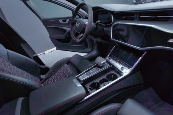 Audi RS6, alquiler de coches de alta gama, deportivos y de lujo