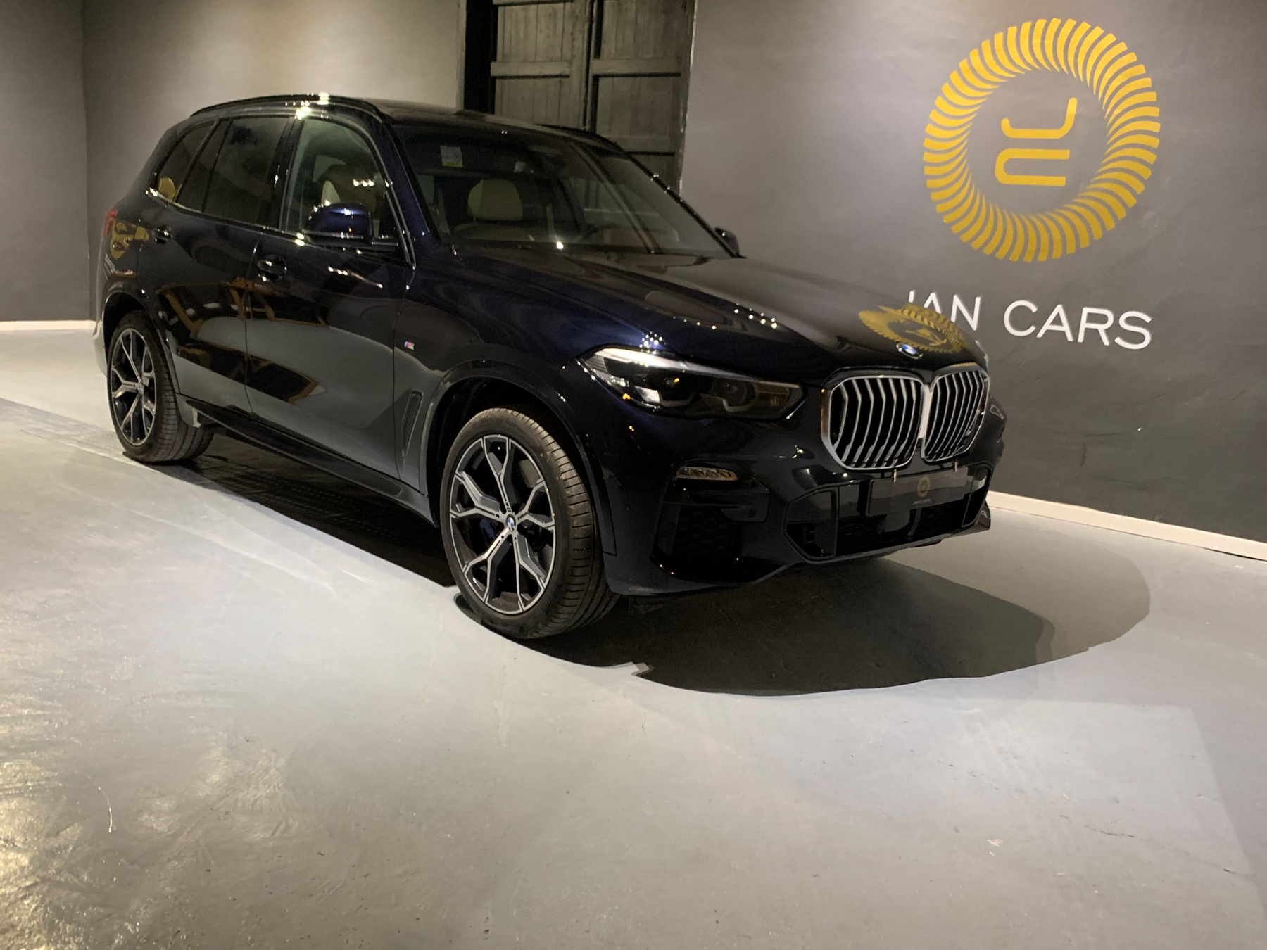 BMW X5 3.0 xDrive Pack M Jancars, alquiler de coches de alta gama, deportivos y de lujo