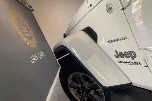 Jeep Wrangler Sahara Jancars, alquiler de coches de alta gama, deportivos y de lujo